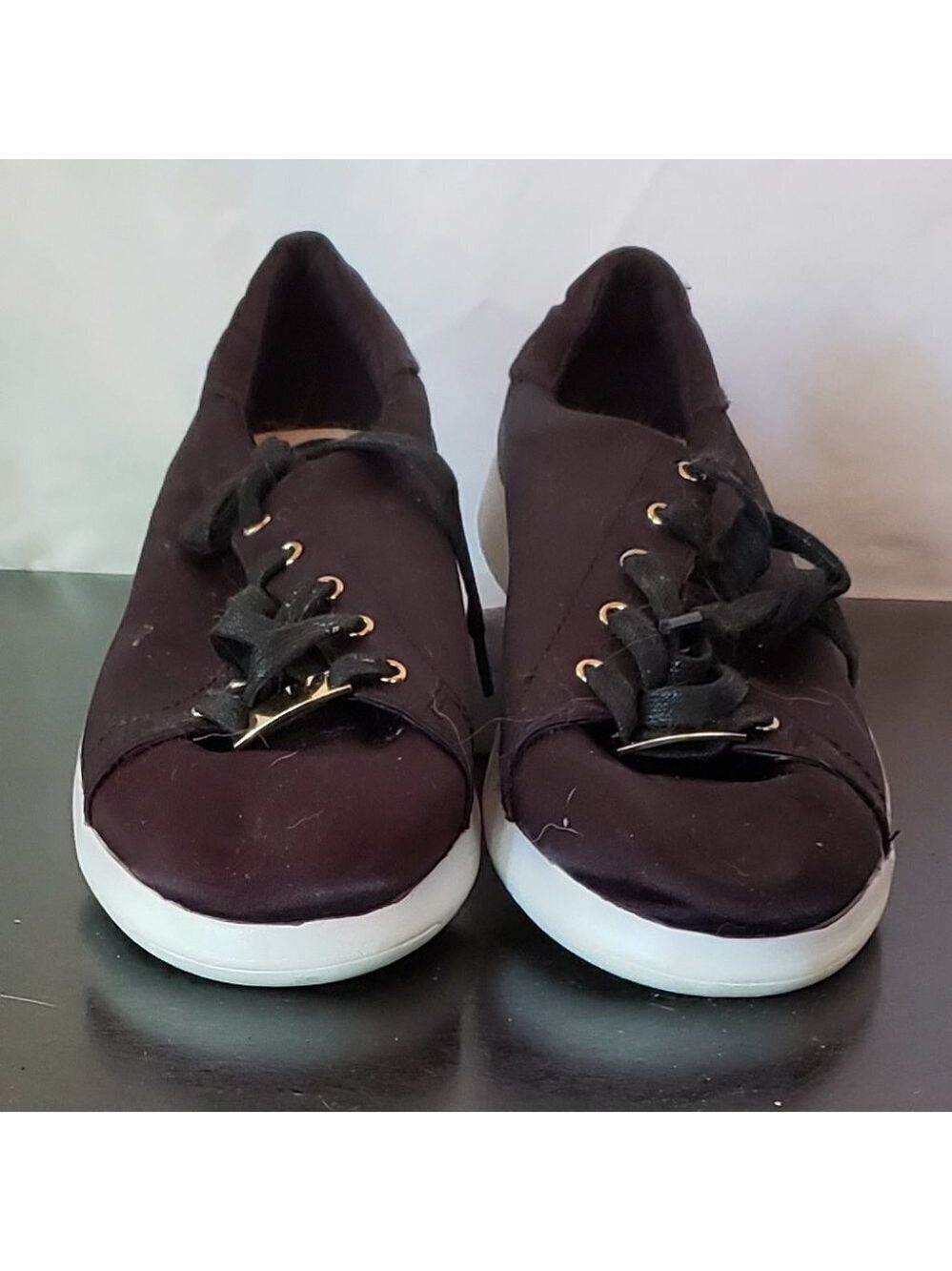 Ladies HEAVENLY SOLES Black Sneakers w/Gold detail on Laces - 6E (8 US)